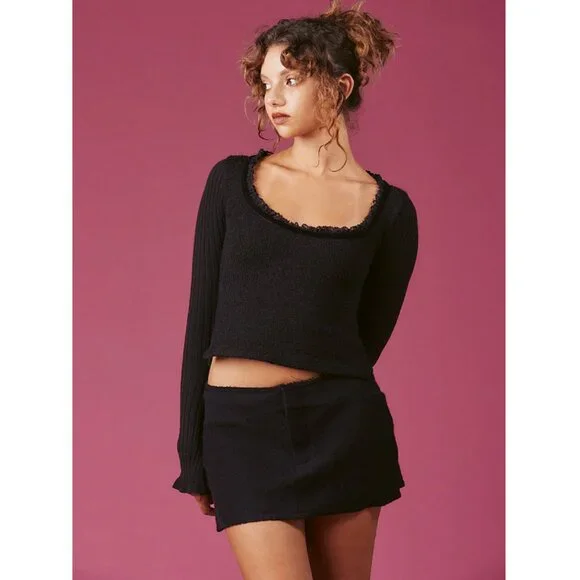 UNIF Vost ribbed sleeve scoop neck knit top - Picture 2 of 7